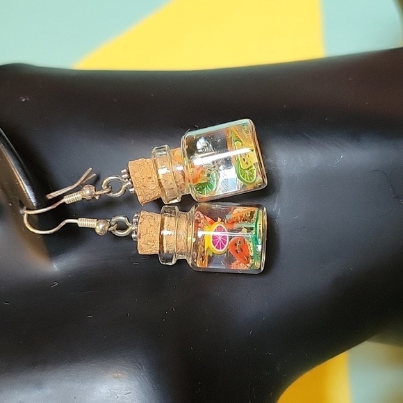 Handmade Realistic Resin Mason Jar & Fruit Drink Earrings🍹🫙🍋 🍉 - Picture 1 of 11